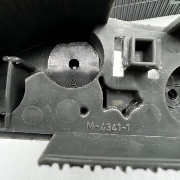 GI Joe TRIPLE T Parts Right Tracks Part M-4341-1 Original 1986 Vintage Hasbro - Picture 7 of 9